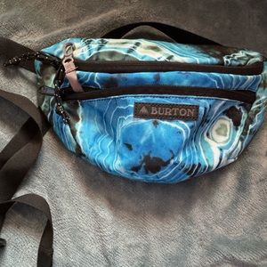 Burton fanny pack
